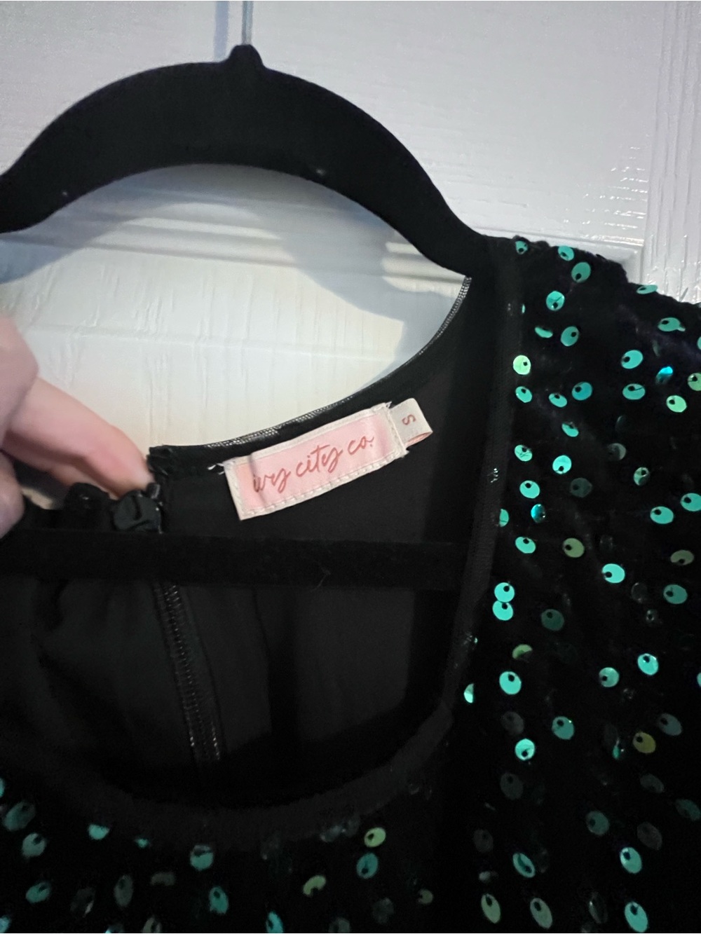 Ivy City Co Black and Green Sequin Midi Dress - Picture 2 of 2